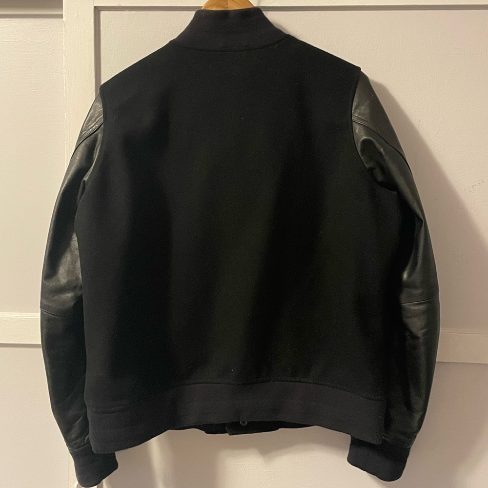 Nike Destroyer jacket men’s small, but wears larger. Happy to take measurements